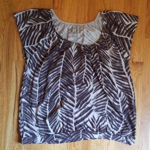 Womens XL Short Sleeve BrownTan Jungle Print Shirt